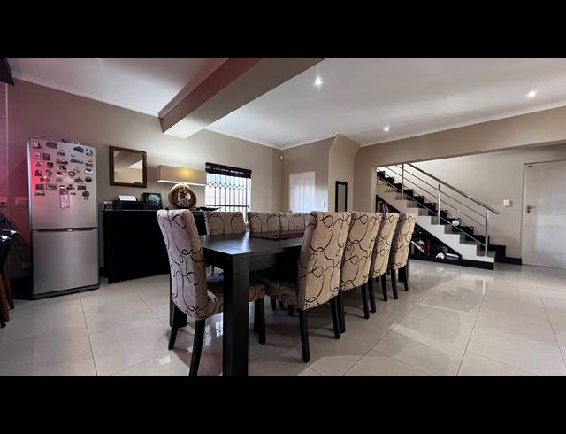 4 BEDROOM HOUSE FOR SALE IN PARKLANDS